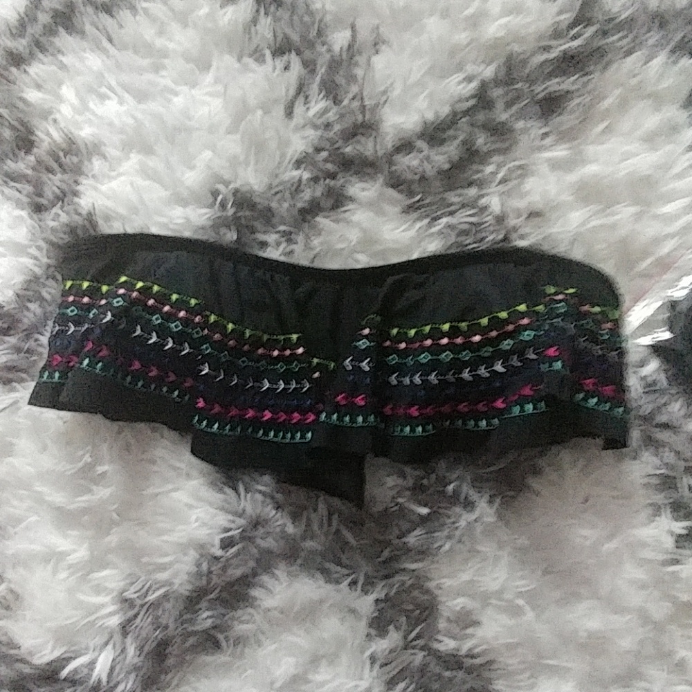 NWT strapless black bikini top M